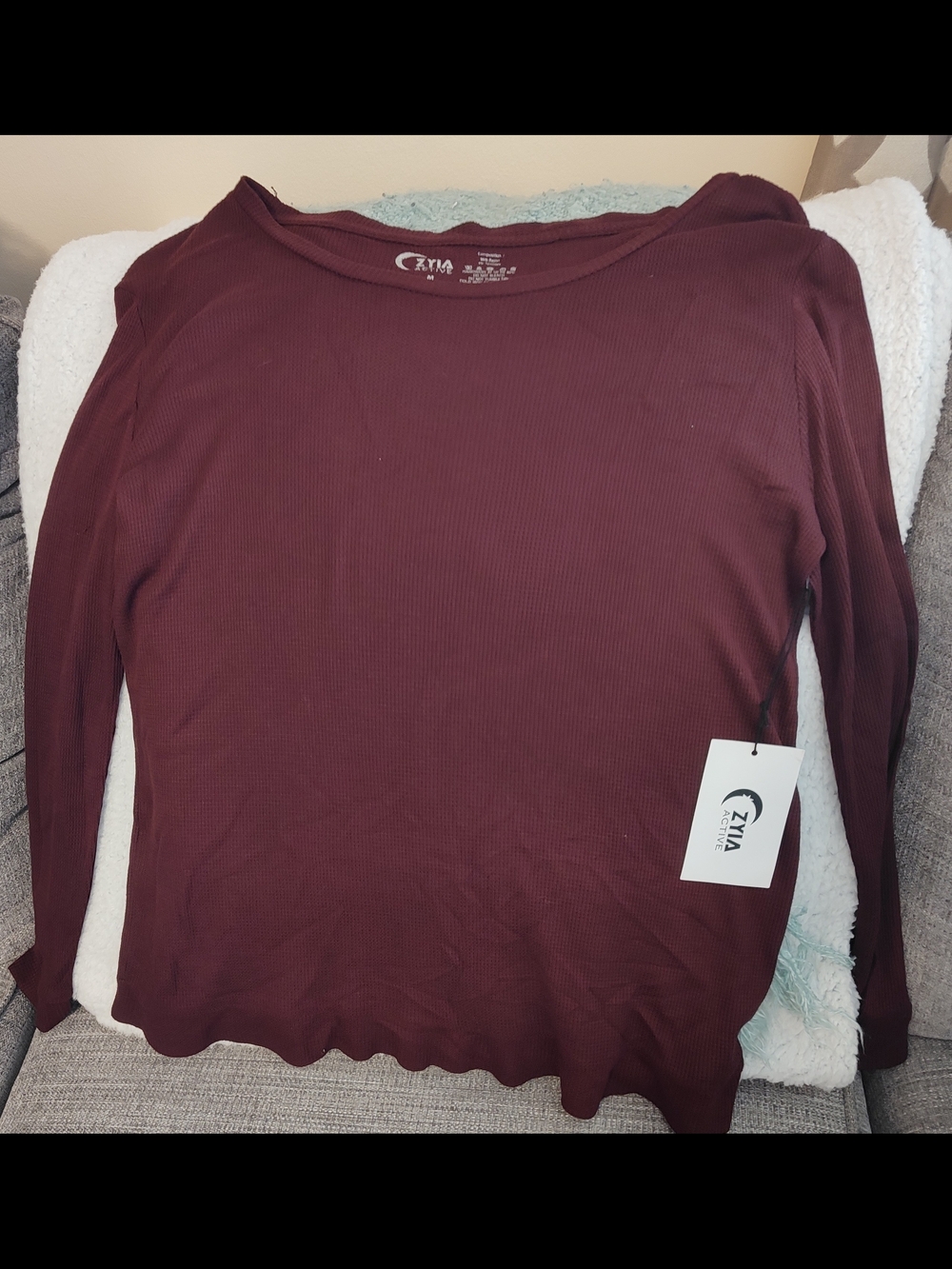 ZYIA Long Sleeve Ribbed Top in Burgundy New With Tags